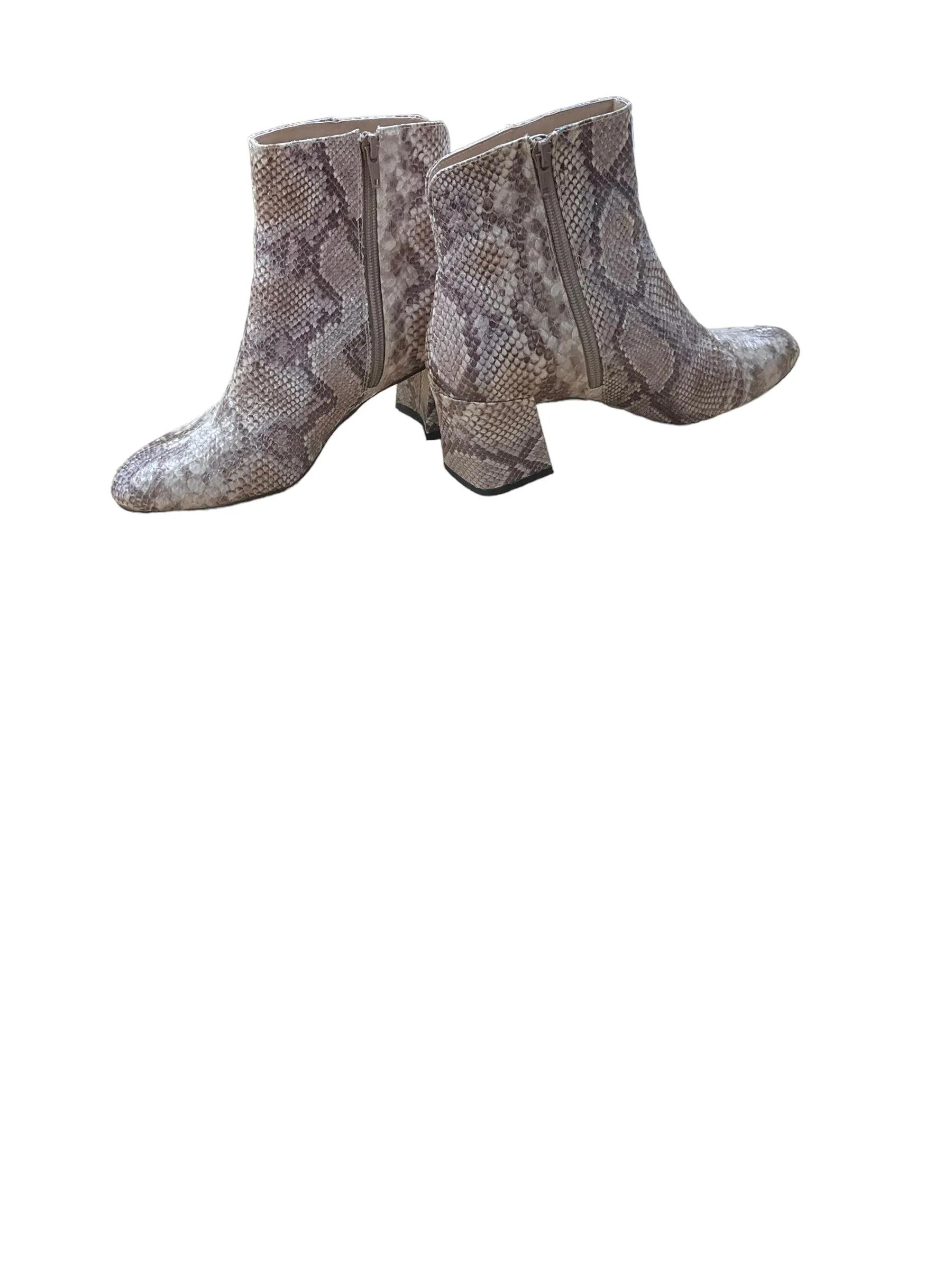 Boots Ankle Heels By Chinese Laundry  Size: 8.5