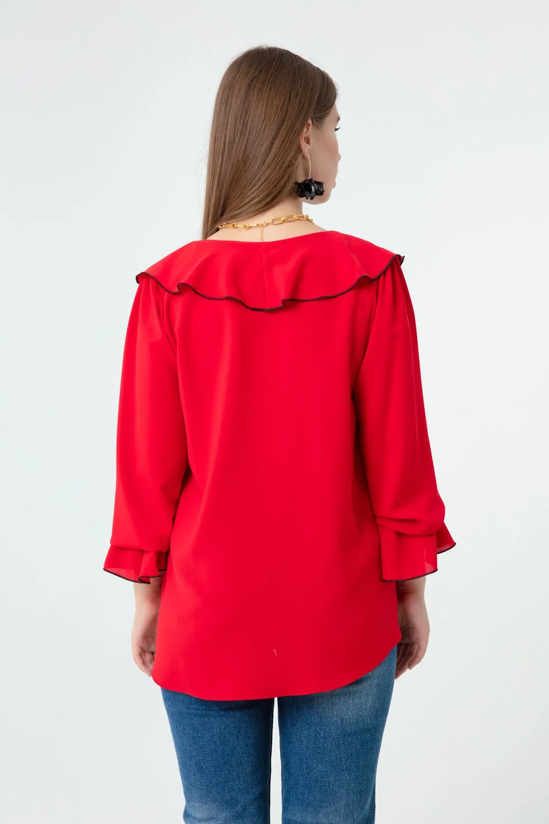 Female Collar And Arms Flywheel Blouse